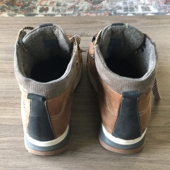 🔥🔥🔥Women’s waterproof boots Cougar shoes🔥🔥🔥 - Picture 3 of 8